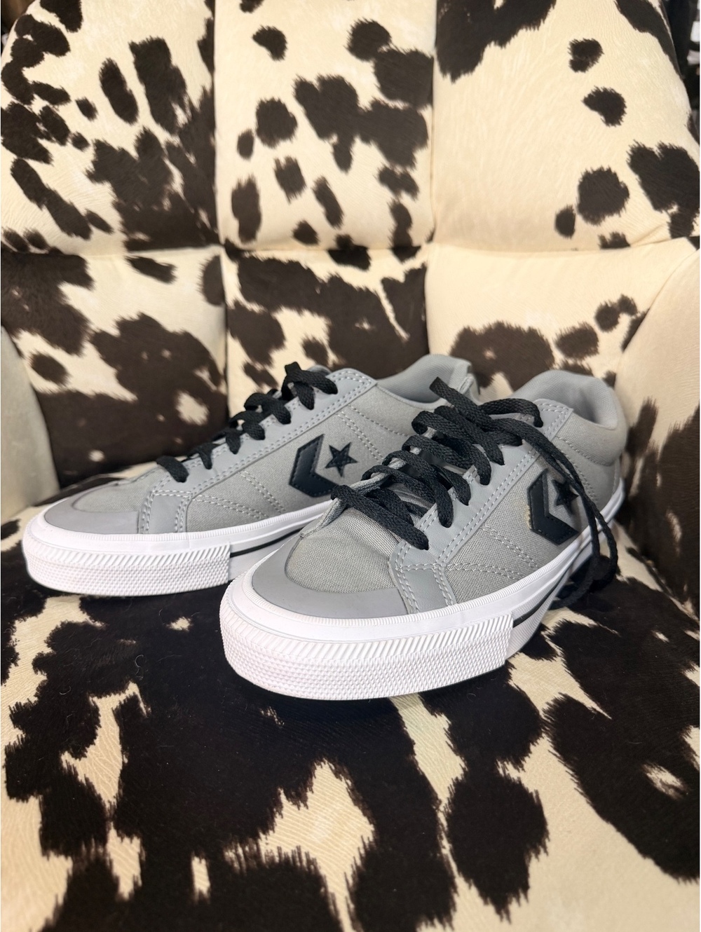 Converse Men's Comfort Cushion Gray Sneakers Size 7.5 US